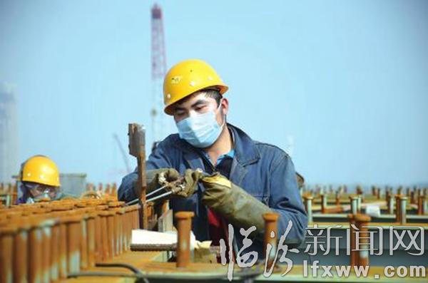 臨汾市區(qū)濱河西路與彩虹橋、景觀大道立交橋項(xiàng)目掠影