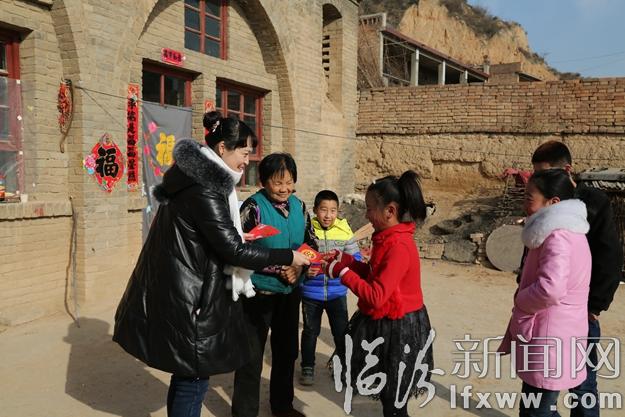臨汾新聞網記者新春走基層:農家春節喜氣洋洋