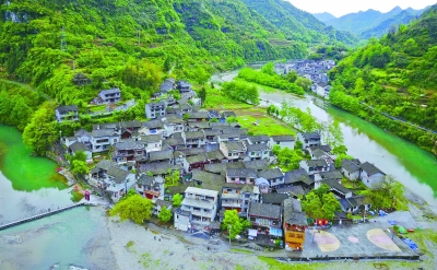 片區扶貧的新探索——武陵山片區脫貧攻堅紀實 片區扶貧的新探索——武陵山片區脫貧攻堅紀實