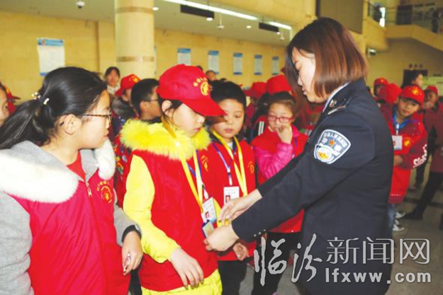 學交規 臨汾晚報小記者爭做文明出行好少年