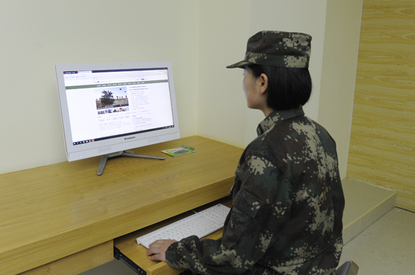 【黨的十九大精神進軍營】風(fēng)雨礪劍！火箭兵枕戈待旦只為導(dǎo)彈騰飛