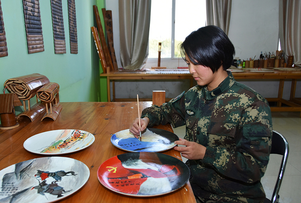 【黨的十九大精神進軍營】風(fēng)雨礪劍！火箭兵枕戈待旦只為導(dǎo)彈騰飛