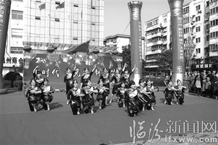 堯都區鄉賢街:歌舞鬧新春 群眾樂開懷