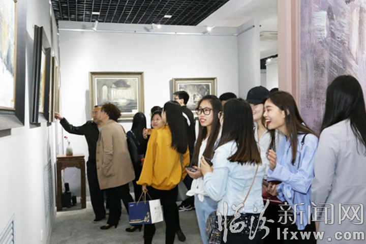 山西師范大學(xué)文理學(xué)院美術(shù)館開(kāi)館暨金小民教授繪畫展開(kāi)幕