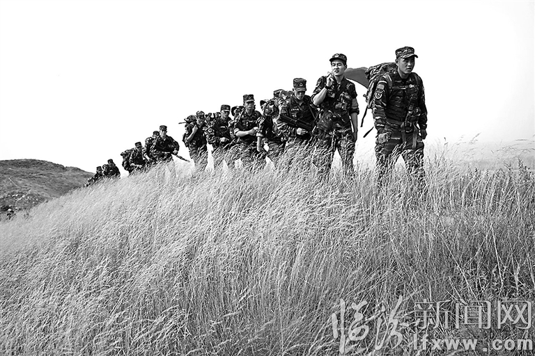 武警臨汾支隊(duì)極限訓(xùn)練側(cè)記