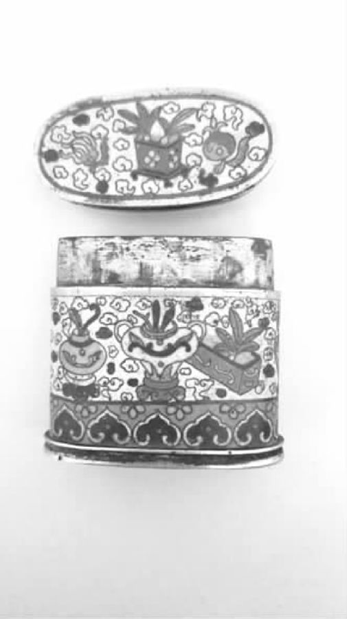 臨汾:清代煙膏盒 告訴親朋遠離毒品