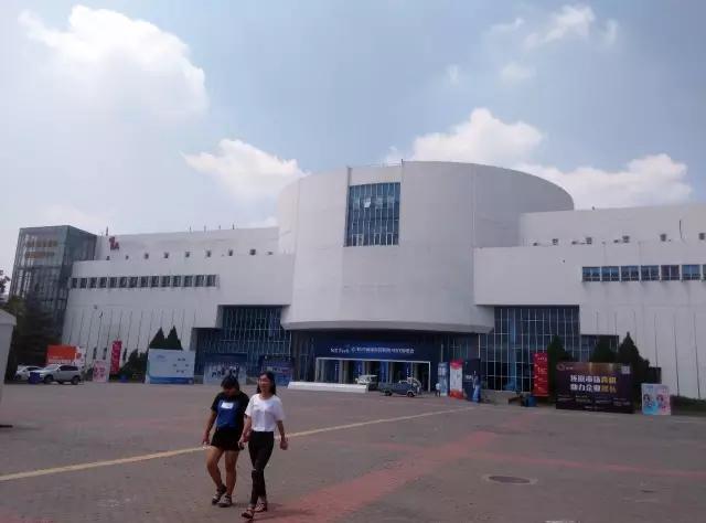 水墨畫名家石林作品將于10日在國展中心開展