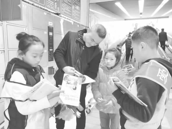 愛心義賣 溫暖洪洞貧困男孩