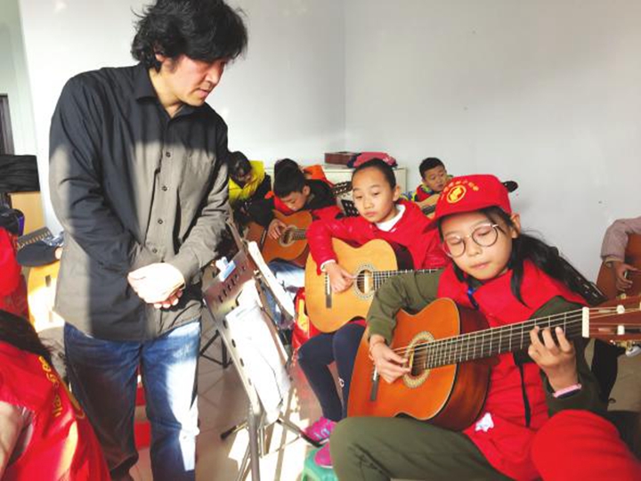 臨汾小記者:群藝館里 邂逅美妙弦音