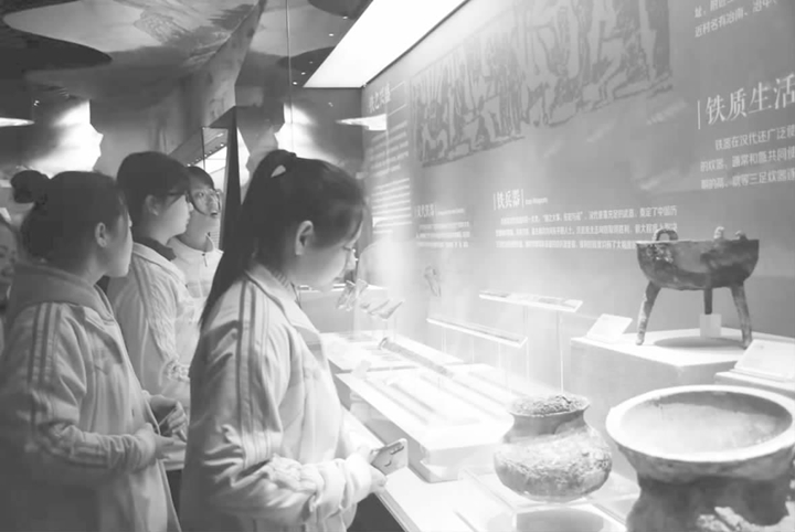 弘揚(yáng)雷鋒精神 感受臨汾文化