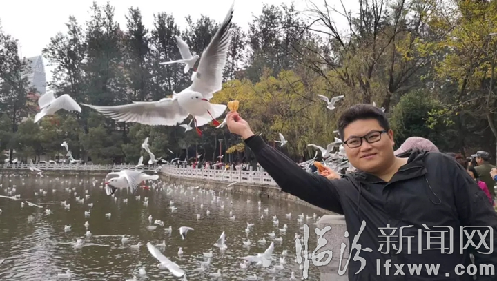 隴南青年詩人李關君詩歌