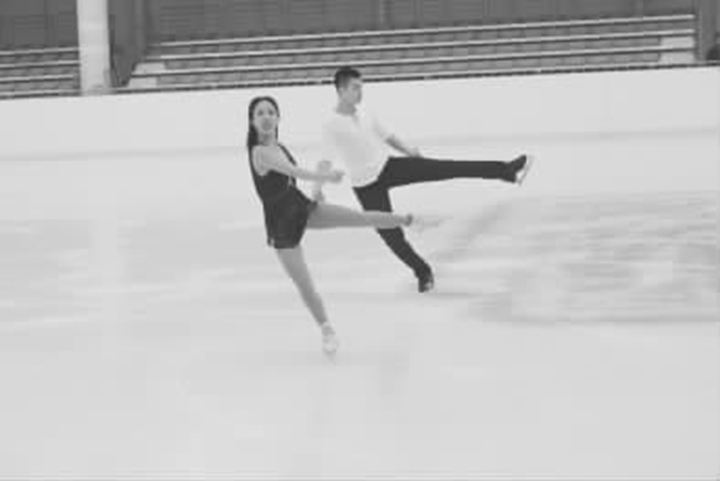 二青會臨汾賽區花樣滑冰測試賽開賽