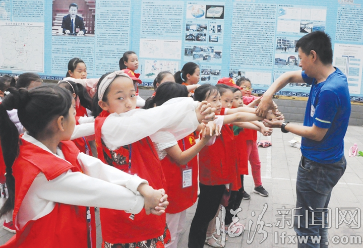 臨汾小記者開啟“地震探秘之旅”