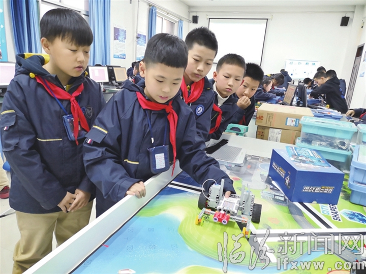 堯都區(qū)科協(xié):為孩子打開(kāi)科技之門