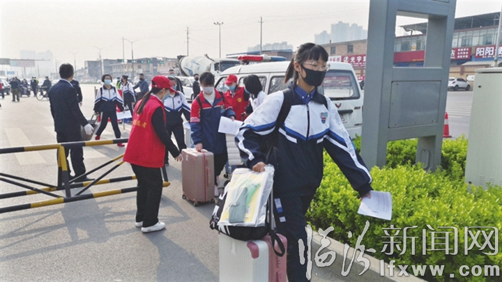 臨汾部分學校高三開學側記