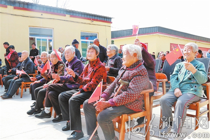 大寧杜村:九九重陽節(jié) 暖暖扶貧情