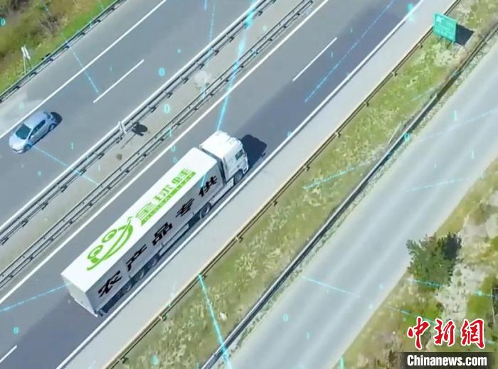 線上一鍵下單,實(shí)體門(mén)店本地配送,實(shí)現(xiàn)“即買即送”,“即時(shí)零售”將訂單在電商平臺(tái)、實(shí)體門(mén)店連接在一起。 美特好集團(tuán)供圖