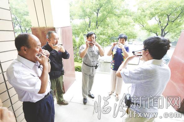 臨汾市老干部活動(dòng)中心載歌載舞迎七一