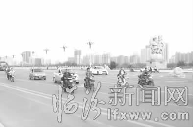 臨汾鑼鼓橋頭 交通隱患多