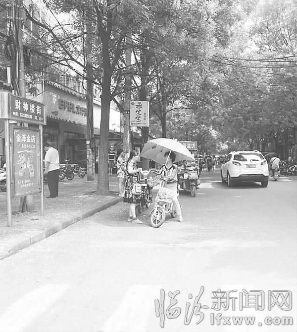 財神樓街:生來繁華難掩蓋