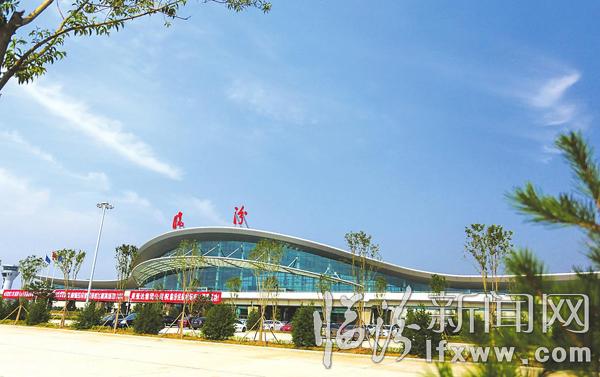 臨汾民航機場迎來首架校驗飛機