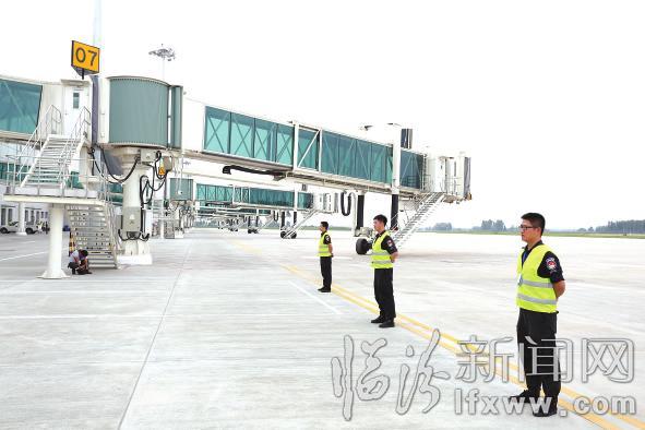 臨汾民航機場迎來首架校驗飛機