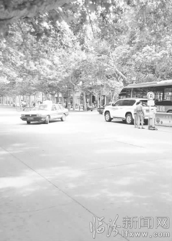 那些被我們“忽視”的公共設(shè)施之臨汾尷尬的交通路標(biāo)