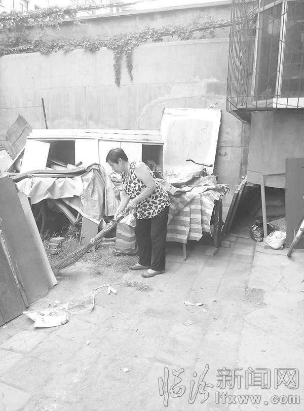 63歲老人變身“環保衛士”