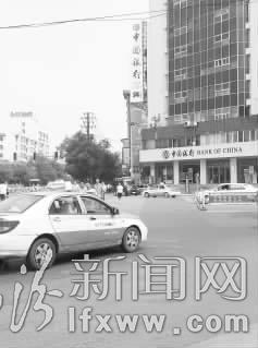 臨汾市區(qū)交通亂象:文明禮讓 把斑馬線視為“生命線”