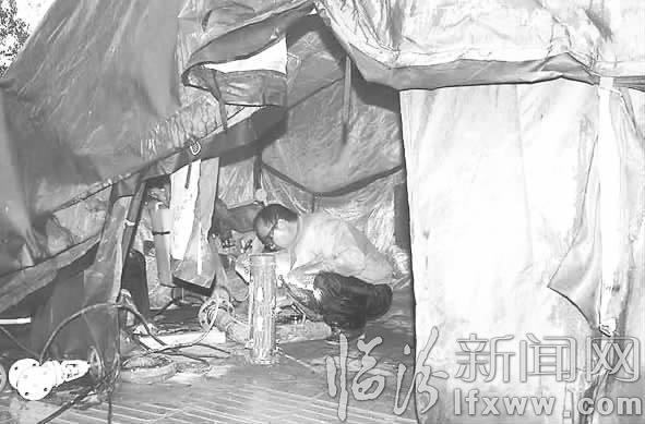 臨汾熱力公司冒雨搶修閥門保供暖