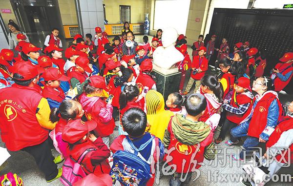 山西師范大學:大手牽小手 共圓人生夢