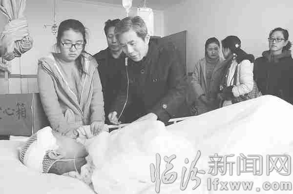 副校長(zhǎng)李長(zhǎng)安了解牛珍母親的病情