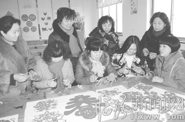 曲沃剪紙金猴鬧新春