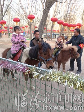 臨汾動物園:虎嘯猿鳴人歡笑