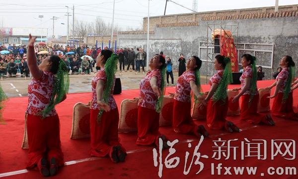 臨汾市文化局:“文化精準(zhǔn)扶貧”獲群眾點(diǎn)贊