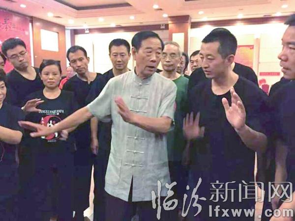 臨汾侯敏:風雨十幾載 揚我中華魂