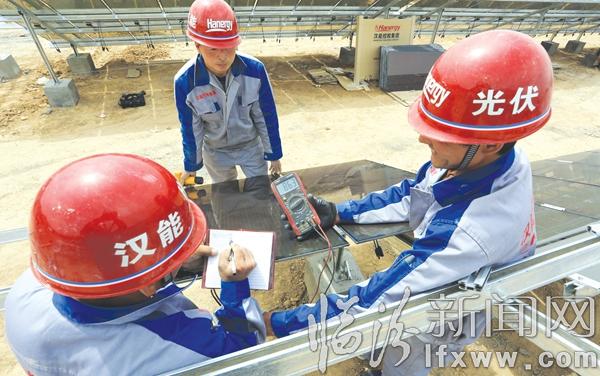 抽測(cè)太陽(yáng)能板電壓