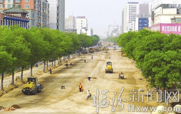 鼓樓南北街砂礫基層鋪筑完成