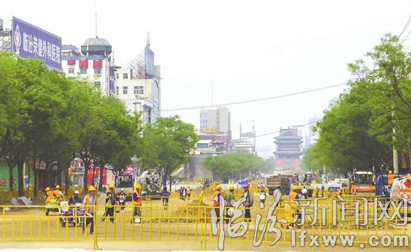 鼓樓南北街砂礫基層鋪筑完成