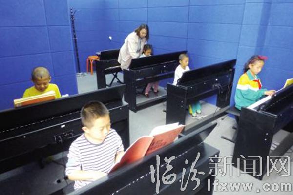 臨汾市愛音悅藝術(shù)教育注重培養(yǎng)孩子音樂能力受家長好評