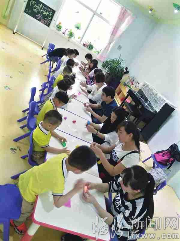 臨汾開發(fā)區(qū)愛心國際幼兒園舉辦母親節(jié)主題活動(dòng)