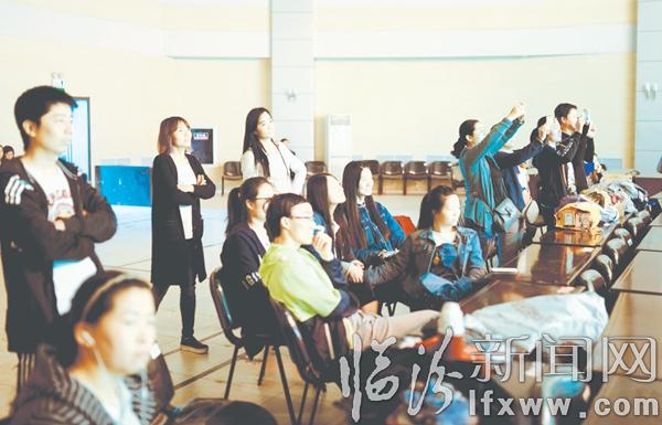 忠實(shí)“粉絲”