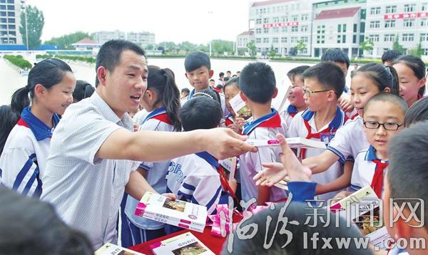 臨汾“送水哥”茹向輝:將愛心進行到底