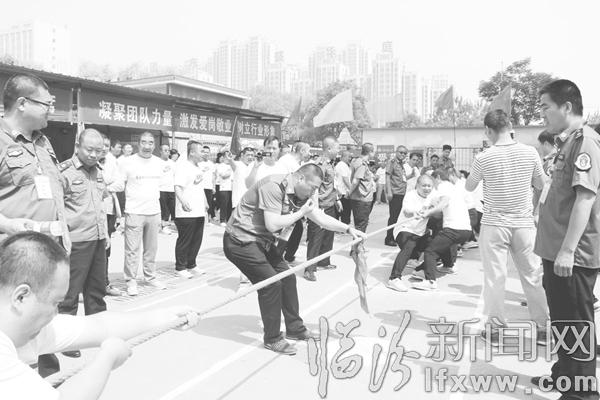 臨汾舉辦首屆“通達(dá)杯”出租客運(yùn)服務(wù)技能趣味競(jìng)賽