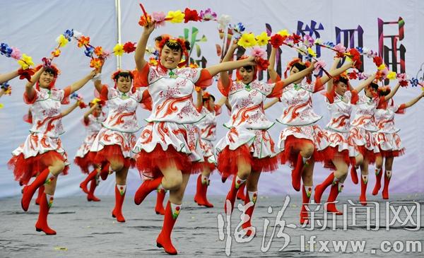 臨汾市第四屆“梨花獎(jiǎng)”廣場舞決賽精彩落幕