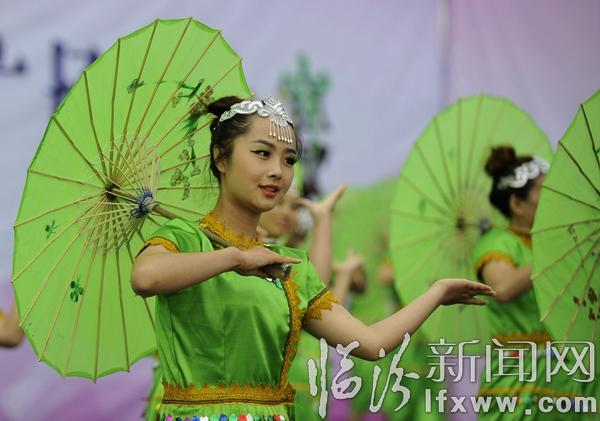 臨汾市第四屆“梨花獎(jiǎng)”廣場舞決賽精彩落幕