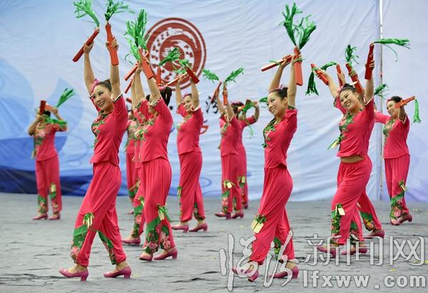 臨汾市第四屆“梨花獎(jiǎng)”廣場舞決賽精彩落幕
