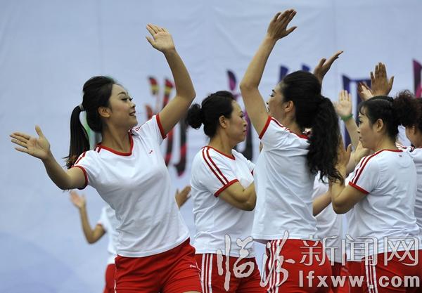 臨汾市第四屆“梨花獎(jiǎng)”廣場舞決賽精彩落幕