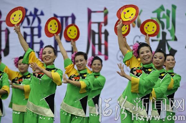 臨汾市第四屆“梨花獎(jiǎng)”廣場舞決賽精彩落幕