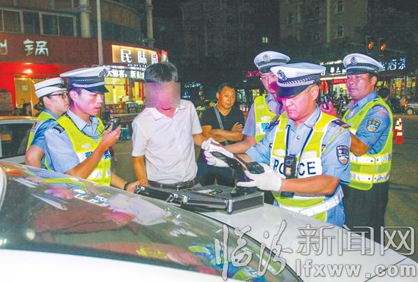 臨汾市交警支隊在全市范圍內開展了夜查專項行動